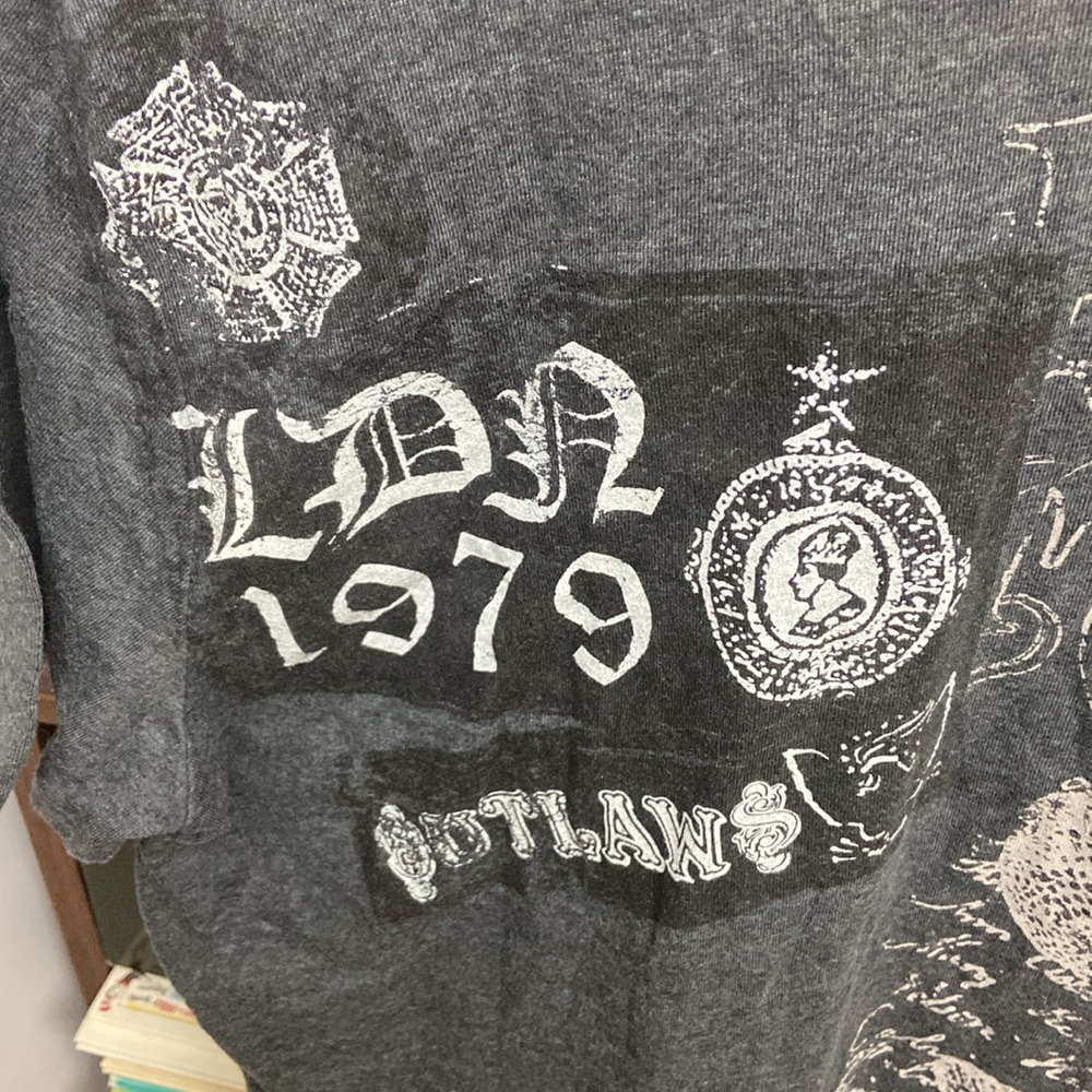 Urban Heritage Dark Gray Graphic Tee - Picture 4 of 5